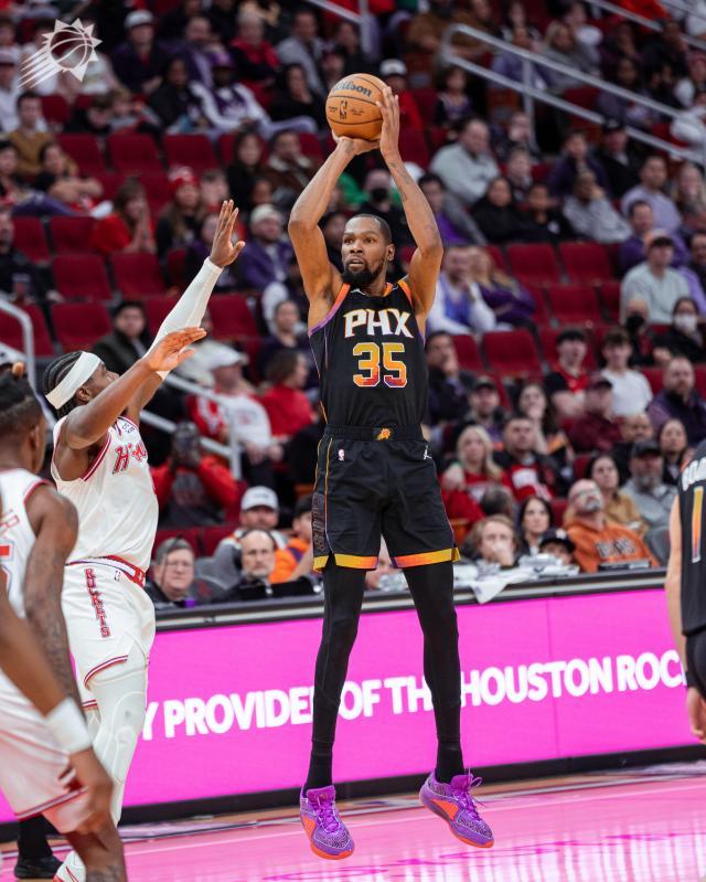 BB贝博体育下载-暴风眼中拿球说话 KD太阳生涯首砍三双带队止颓