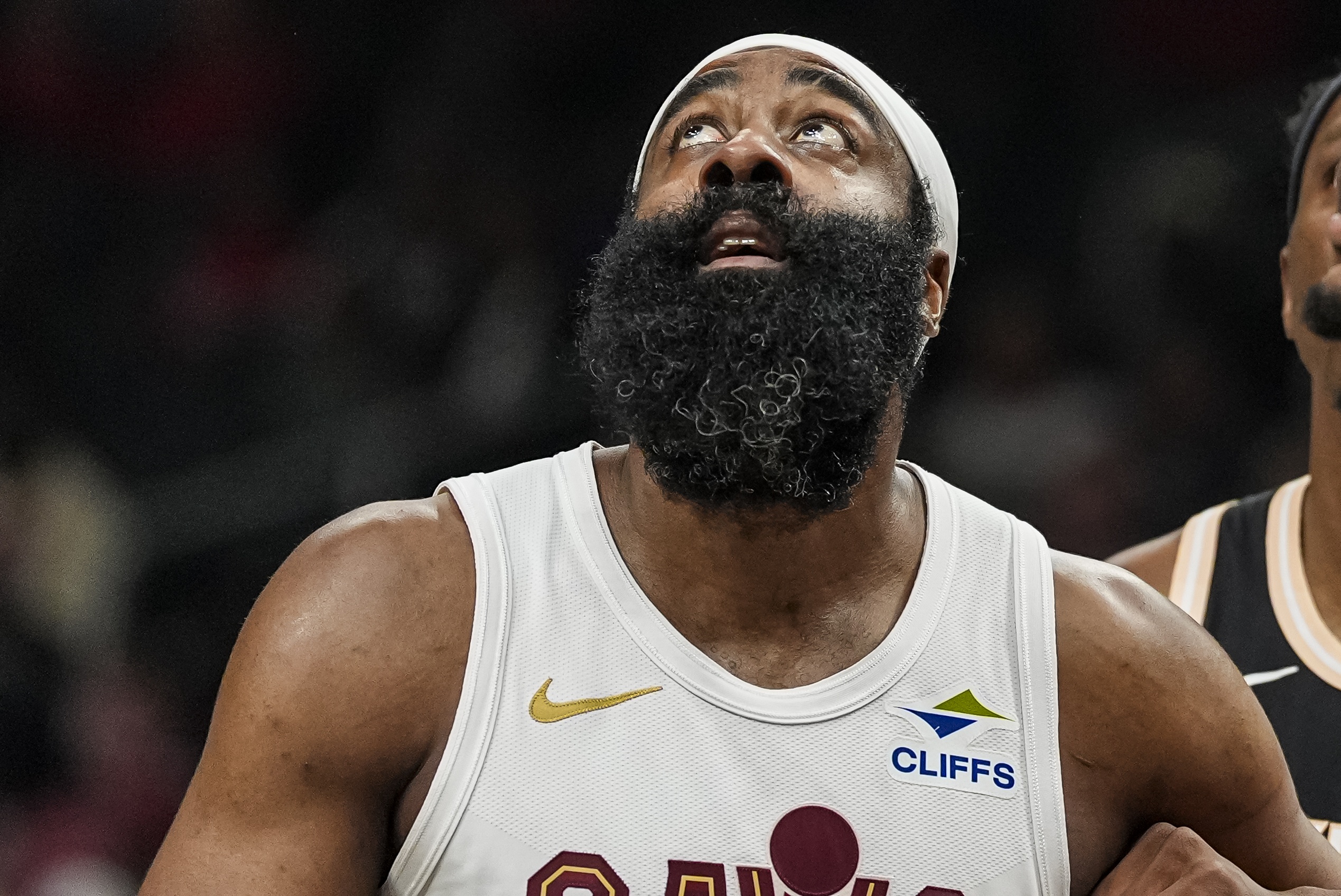 BB体育-阿特金森：哈登的加入极大增强了我们的信心 他是历史前10的球员